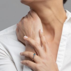 04682C74-B666-400B-A7D8-2228F59E56D9